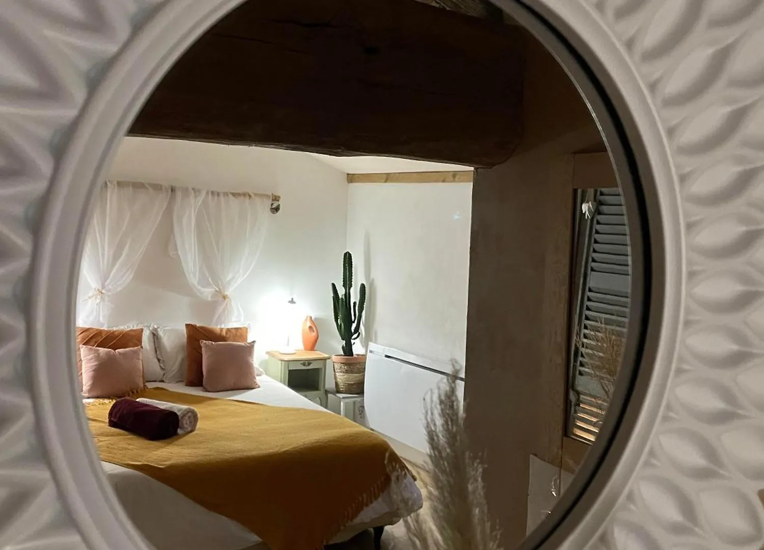 Domaine Des Granges Neuves Hotel Confrancon Guest house